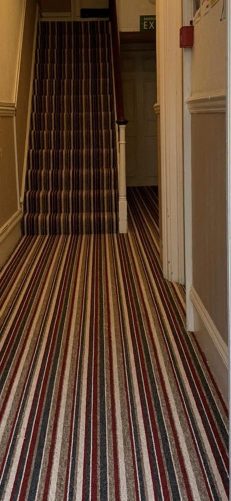 Sterling Lodge Hotel อีสต์บอร์น ภายนอก รูปภาพ