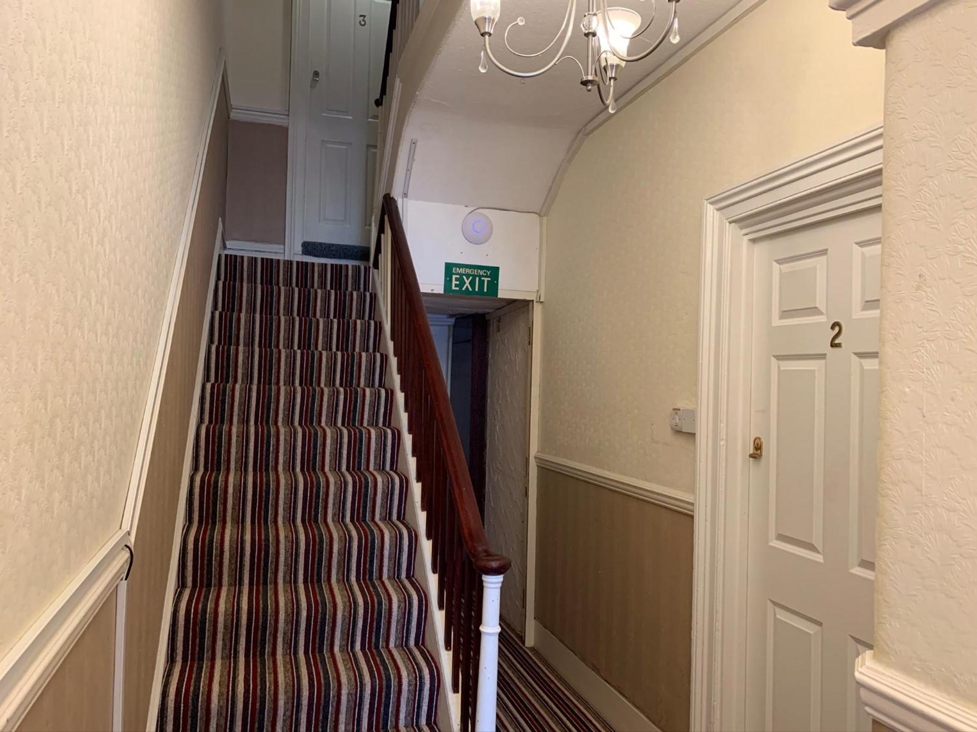 Sterling Lodge Hotel อีสต์บอร์น ภายนอก รูปภาพ